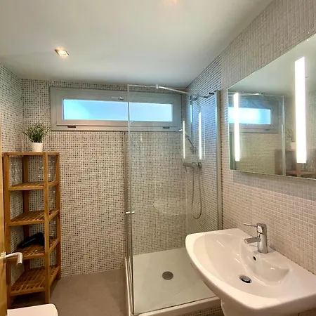Modern In Costa Brava 利亚戈斯特拉